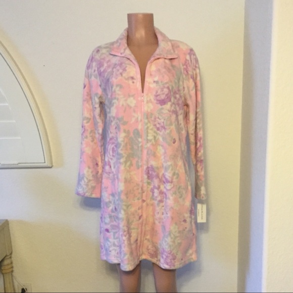 NWT MISS ELAINE FULL ZIP FLORAL ROBE - Picture 2 of 5